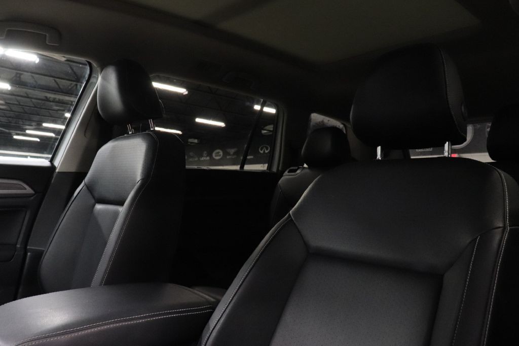 2021 Volkswagen Atlas Image 11