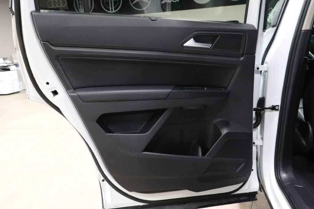 2021 Volkswagen Atlas Image 18