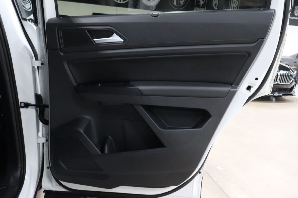 2021 Volkswagen Atlas Image 24