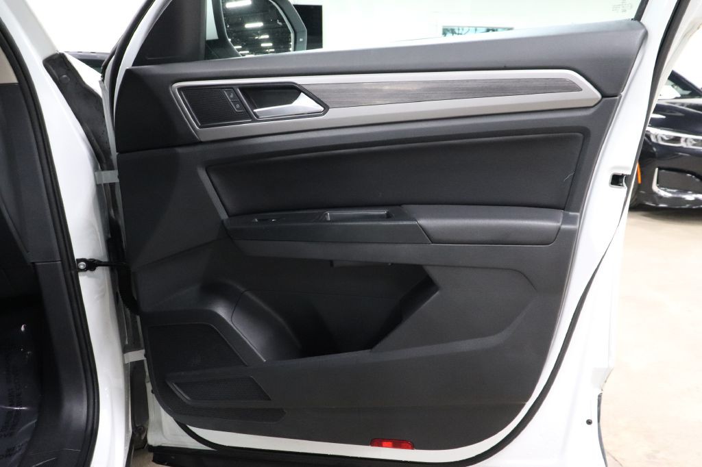 2021 Volkswagen Atlas Image 28