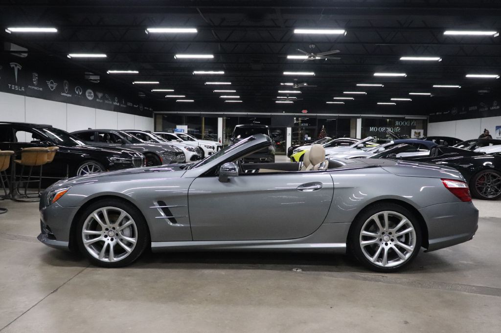 2013 Mercedes-Benz SL-Class Image 4