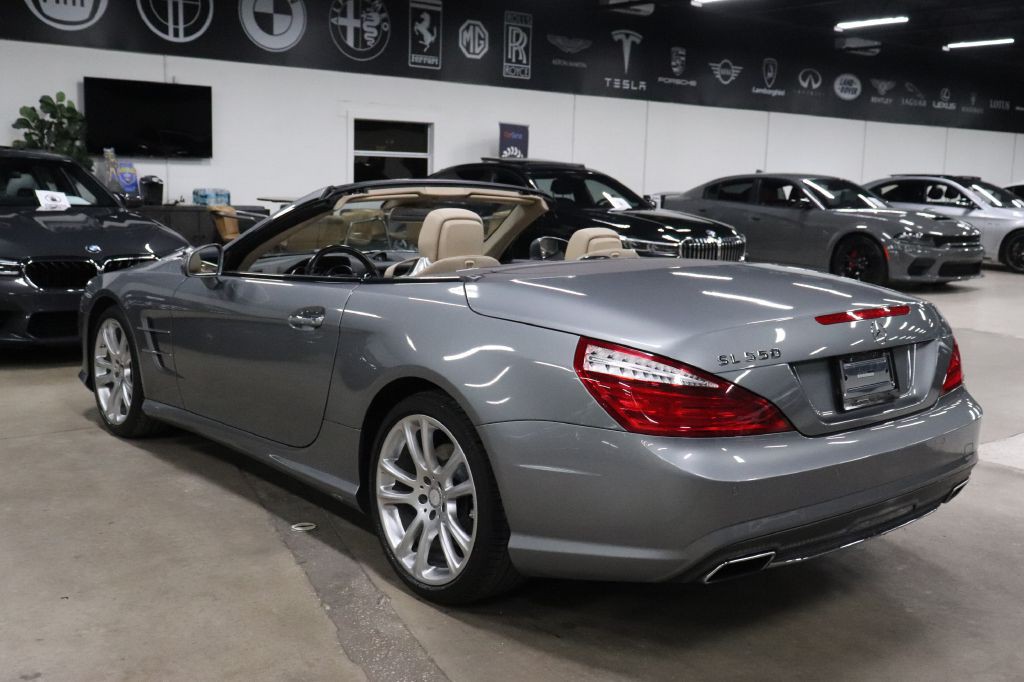 2013 Mercedes-Benz SL-Class Image 6