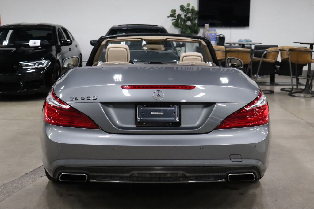 2013 Mercedes-Benz SL-Class Image 8