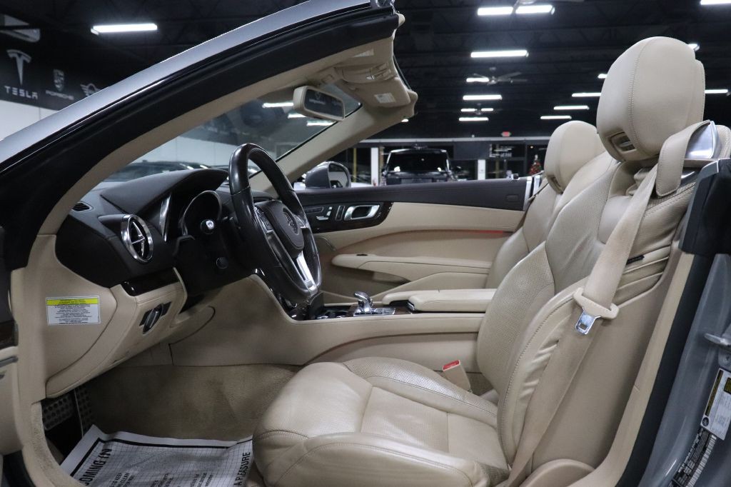 2013 Mercedes-Benz SL-Class Image 17