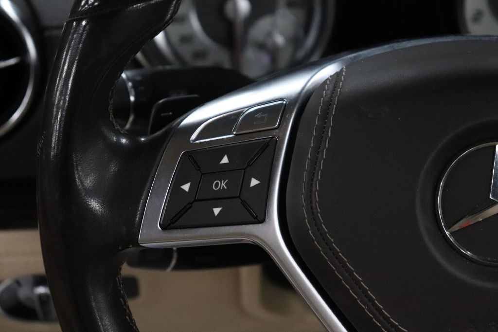 2013 Mercedes-Benz SL-Class Image 27