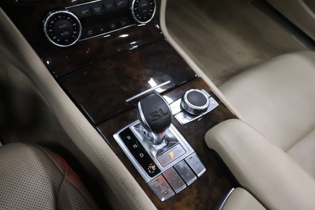 2013 Mercedes-Benz SL-Class Image 30