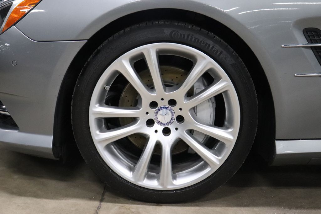 2013 Mercedes-Benz SL-Class Image 37