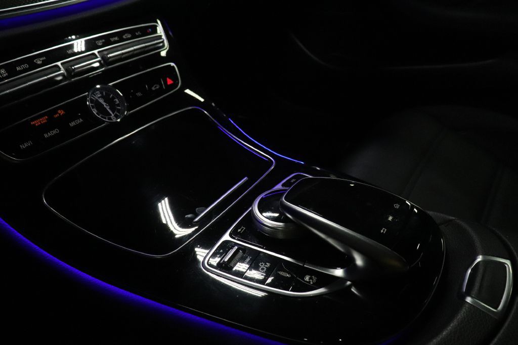 2020 Mercedes-Benz E-Class Image 16