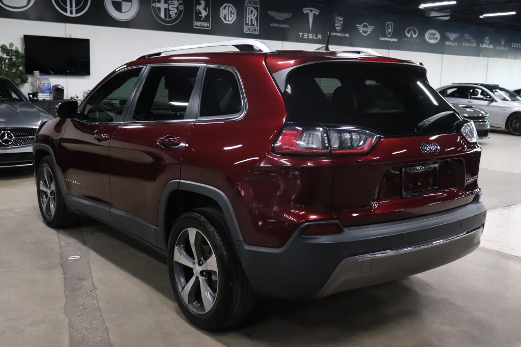 2019 Jeep Cherokee Image 3