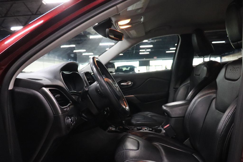 2019 Jeep Cherokee Image 11