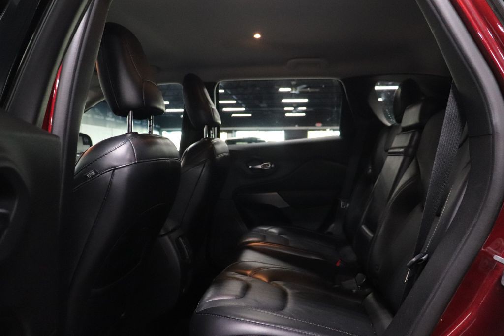 2019 Jeep Cherokee Image 15