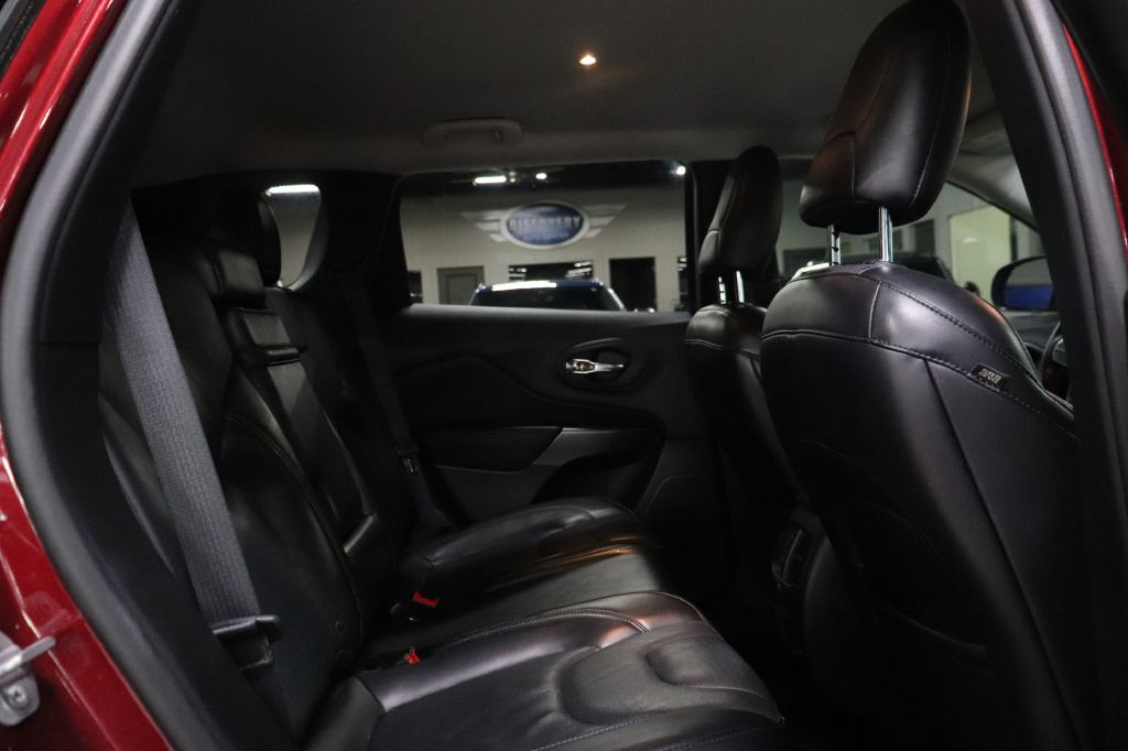 2019 Jeep Cherokee Image 19