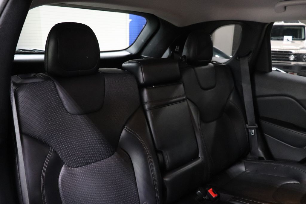 2019 Jeep Cherokee Image 20