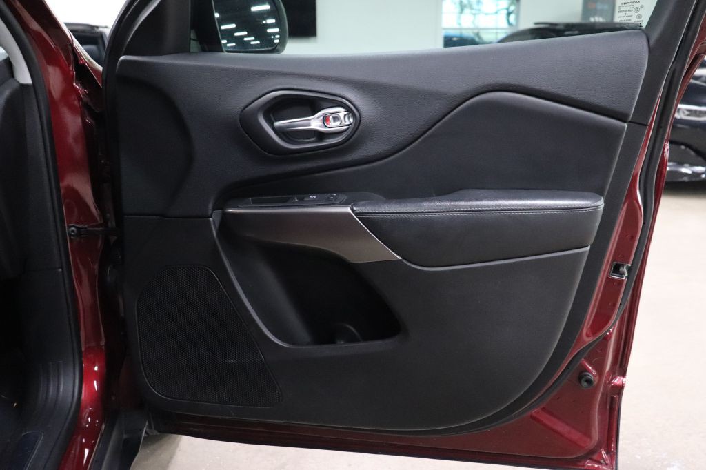 2019 Jeep Cherokee Image 22