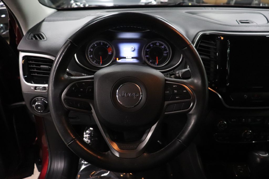 2019 Jeep Cherokee Image 27