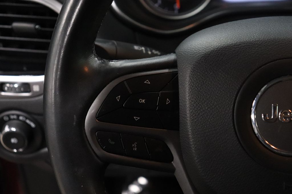 2019 Jeep Cherokee Image 28