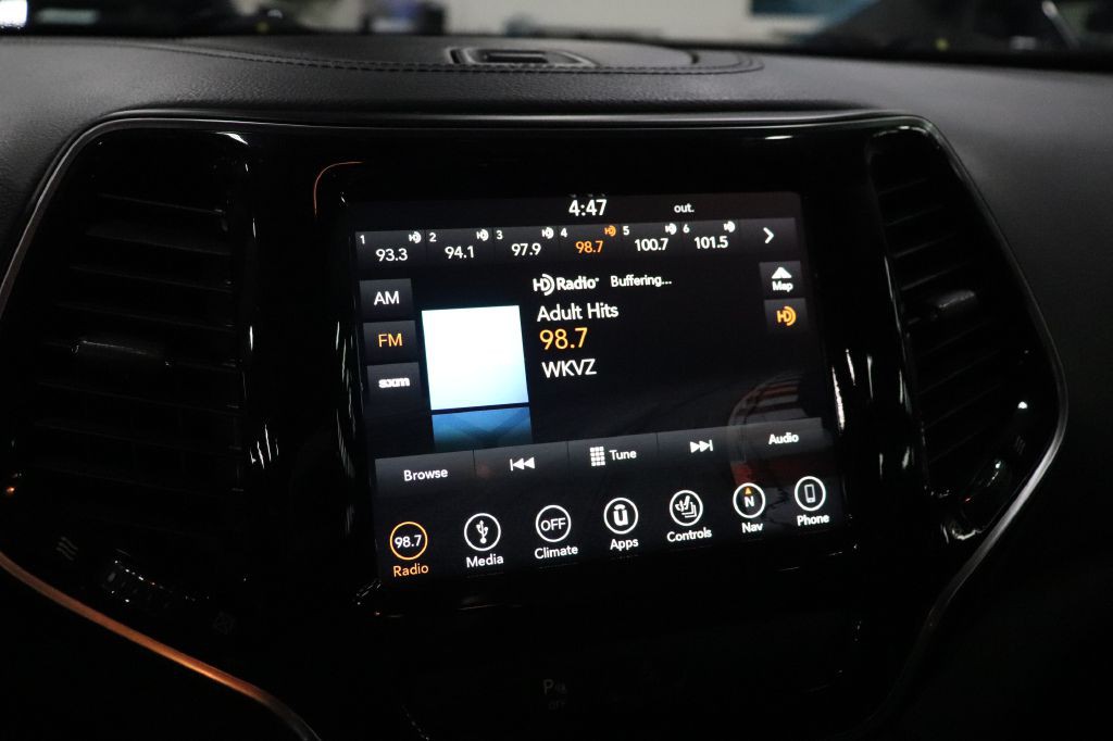 2019 Jeep Cherokee Image 32