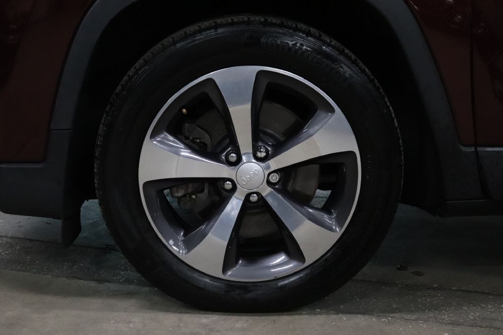 2019 Jeep Cherokee Image 36