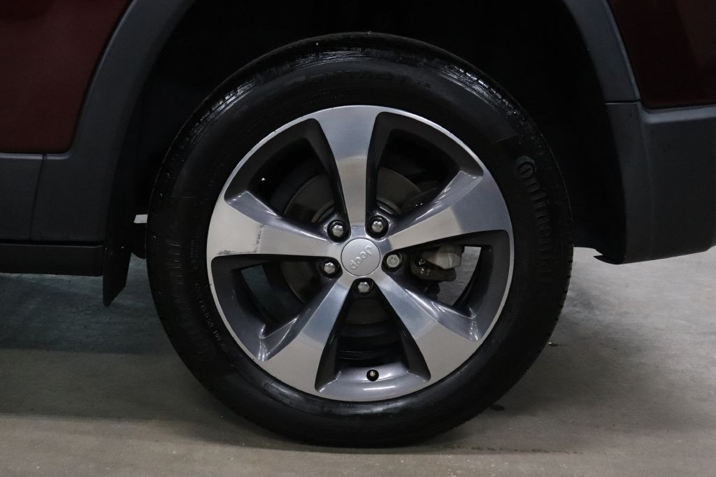 2019 Jeep Cherokee Image 37