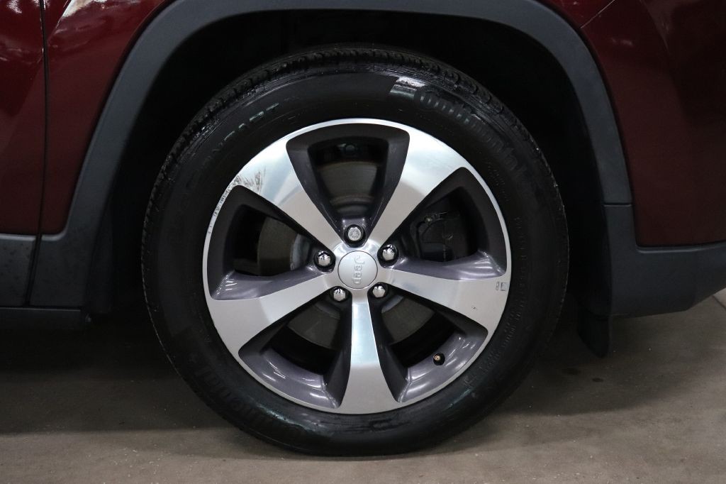 2019 Jeep Cherokee Image 39