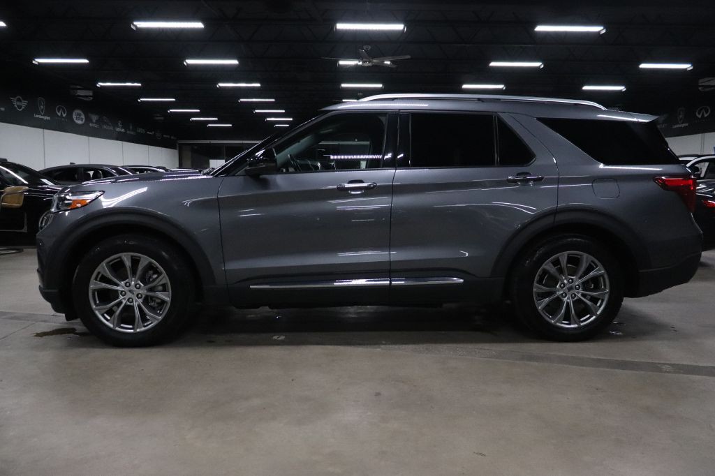 2022 Ford Explorer Image 2