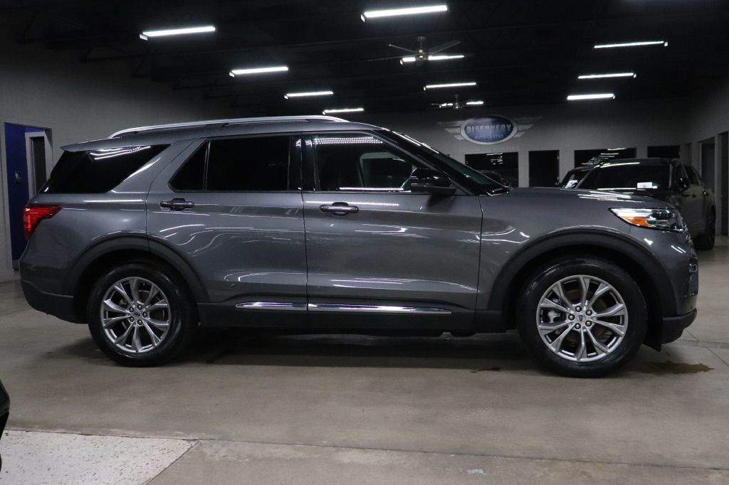 2022 Ford Explorer Image 6