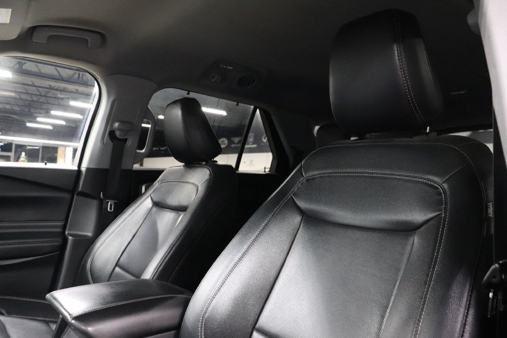 2022 Ford Explorer Image 11