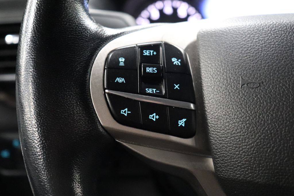 2022 Ford Explorer Image 12