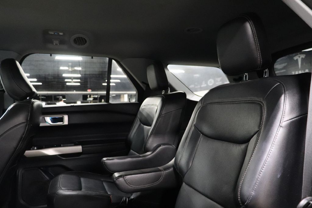 2022 Ford Explorer Image 23