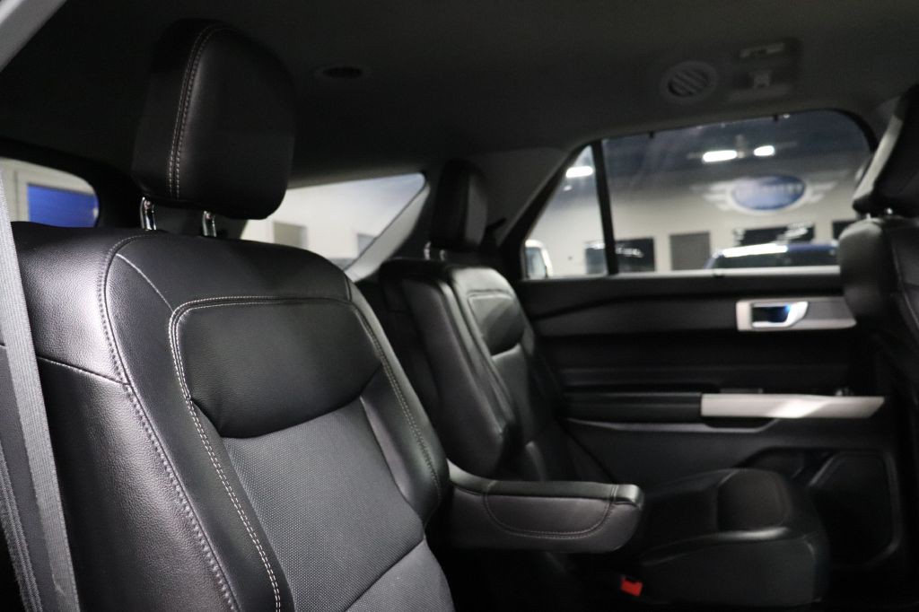 2022 Ford Explorer Image 30
