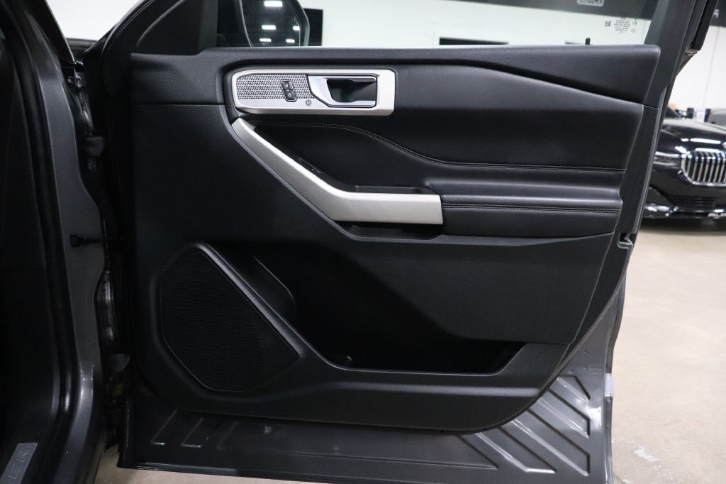 2022 Ford Explorer Image 32