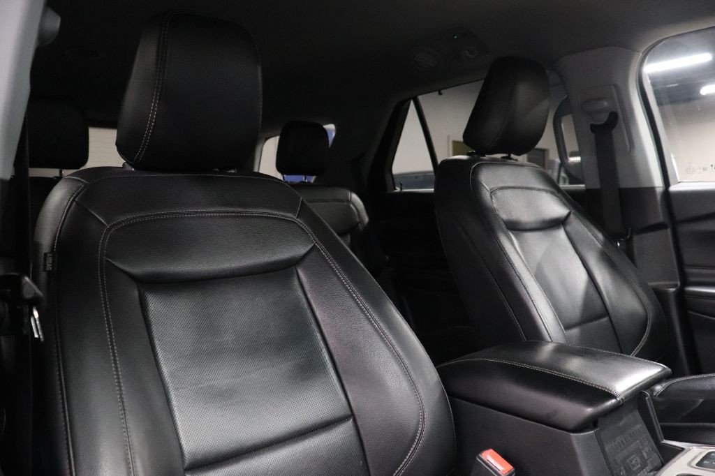 2022 Ford Explorer Image 34