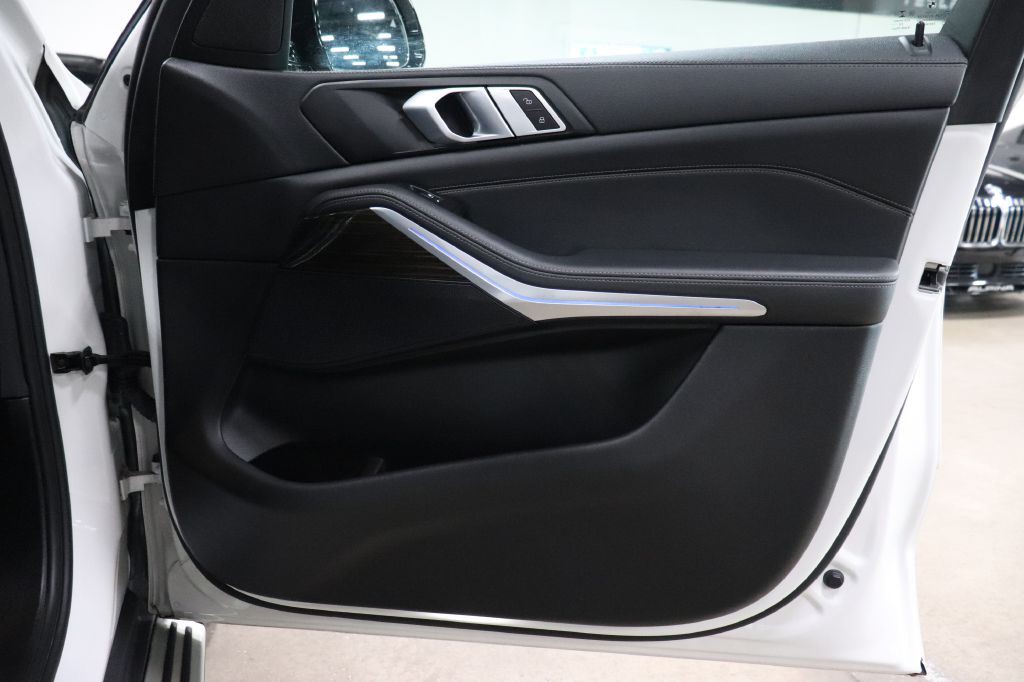 2023 BMW X5 Image 28