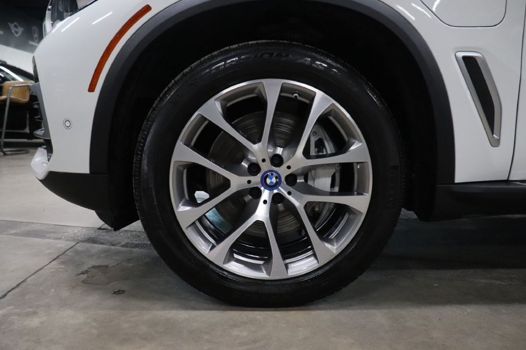2023 BMW X5 Image 32