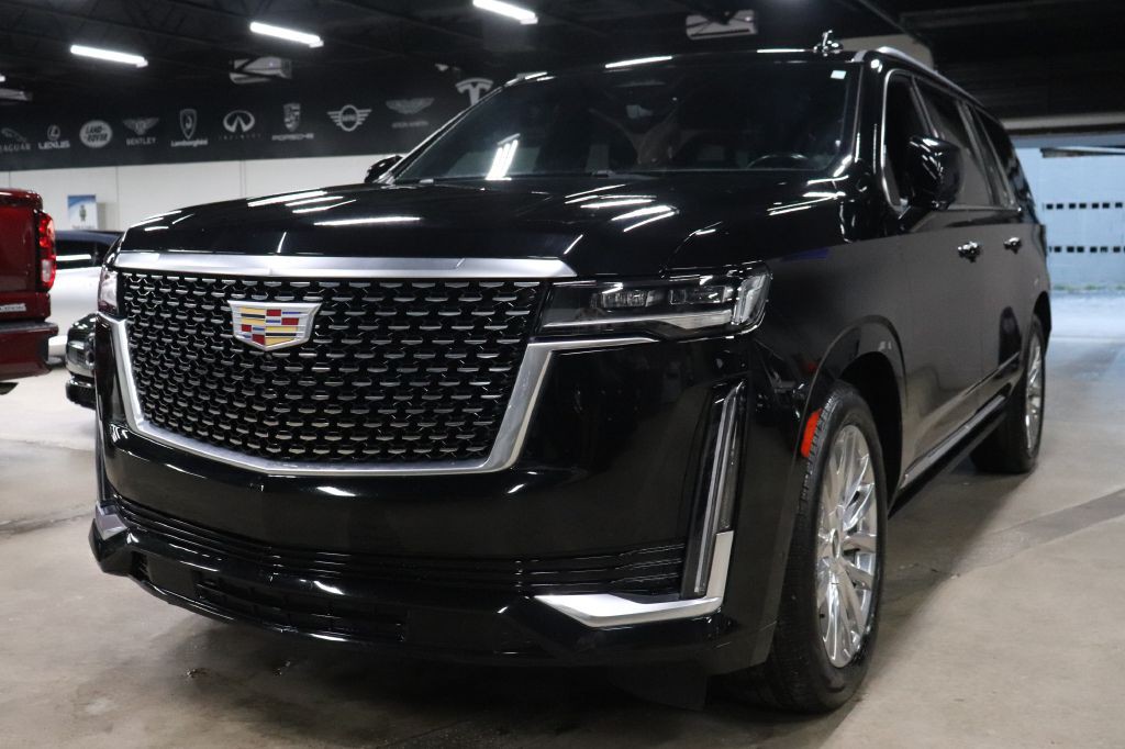 2022 Cadillac Escalade Image 1