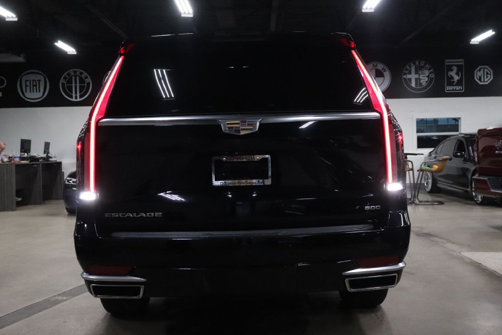 2022 Cadillac Escalade Image 4