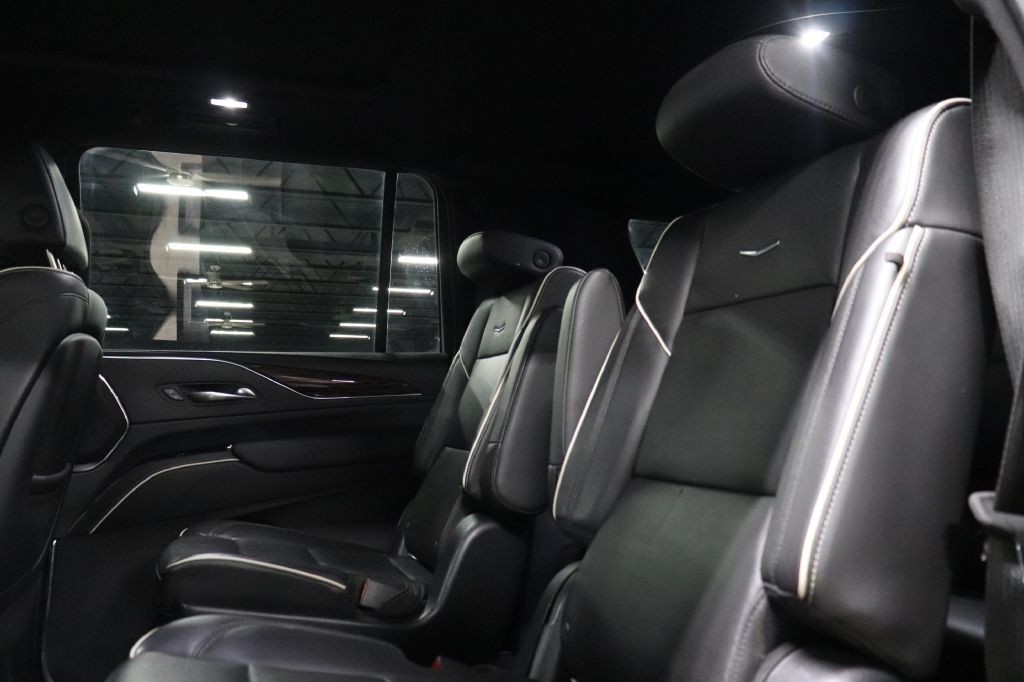 2022 Cadillac Escalade Image 23