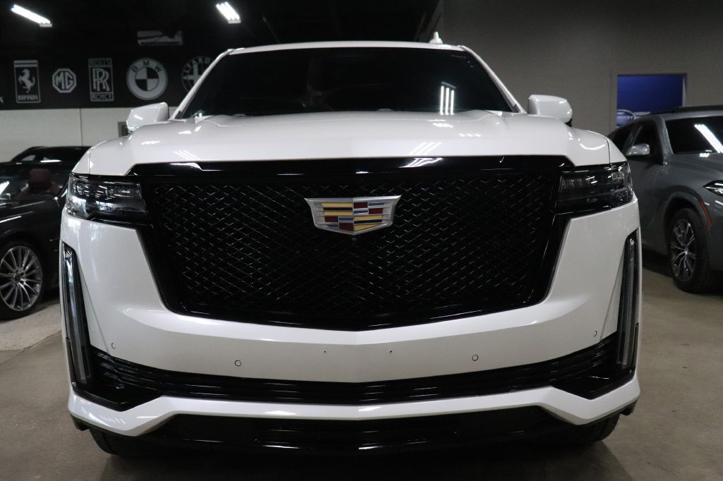 2021 Cadillac Escalade Image 8