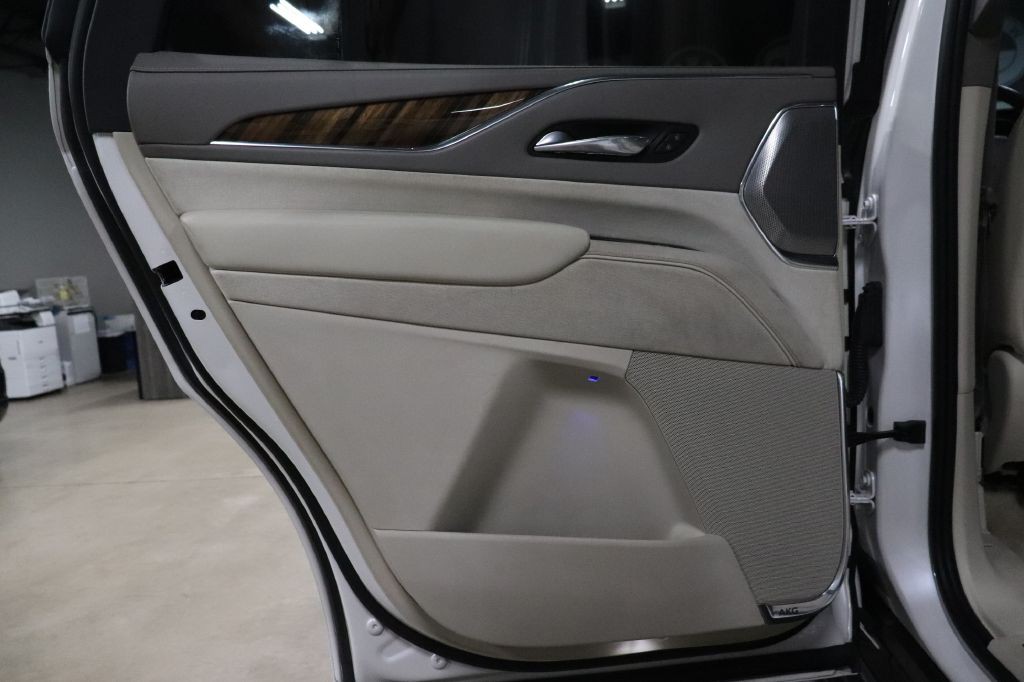 2021 Cadillac Escalade Image 21