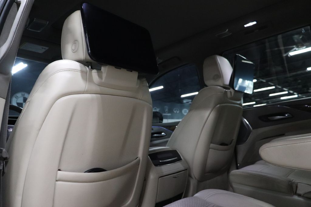 2021 Cadillac Escalade Image 22