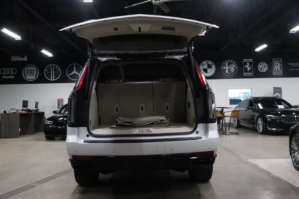 2021 Cadillac Escalade Image 25
