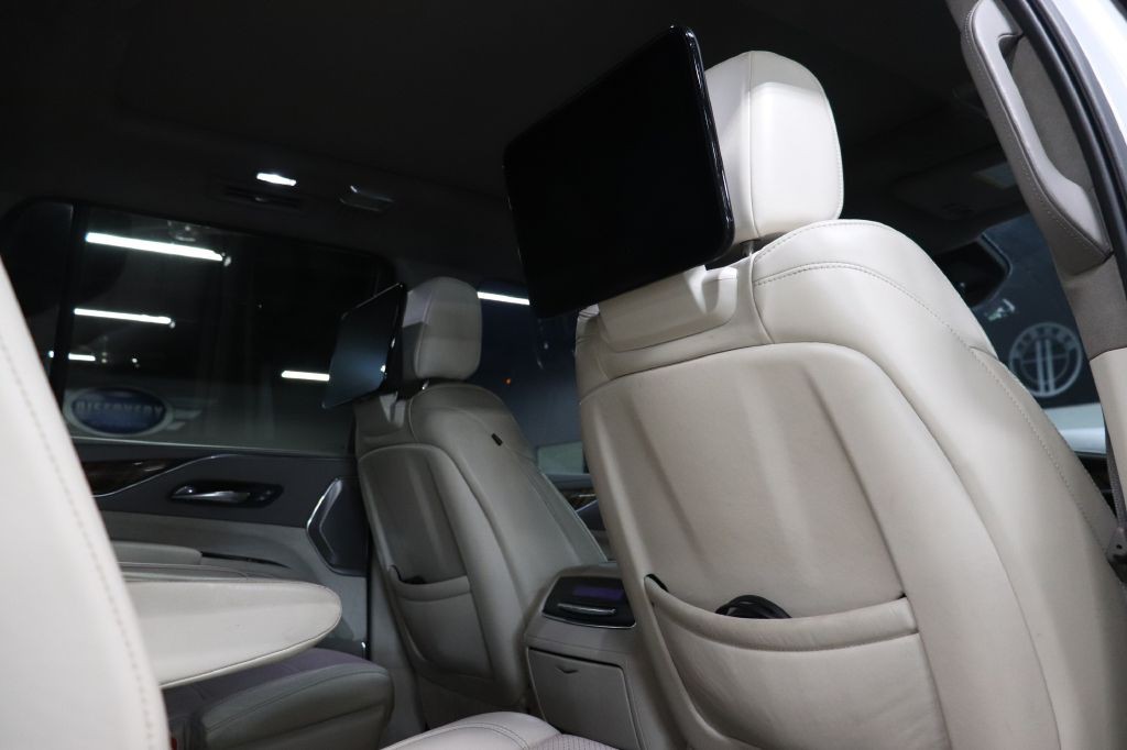2021 Cadillac Escalade Image 29
