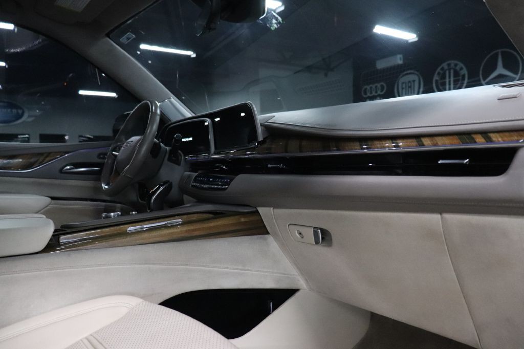 2021 Cadillac Escalade Image 33