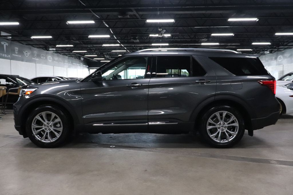 2020 Ford Explorer Image 2