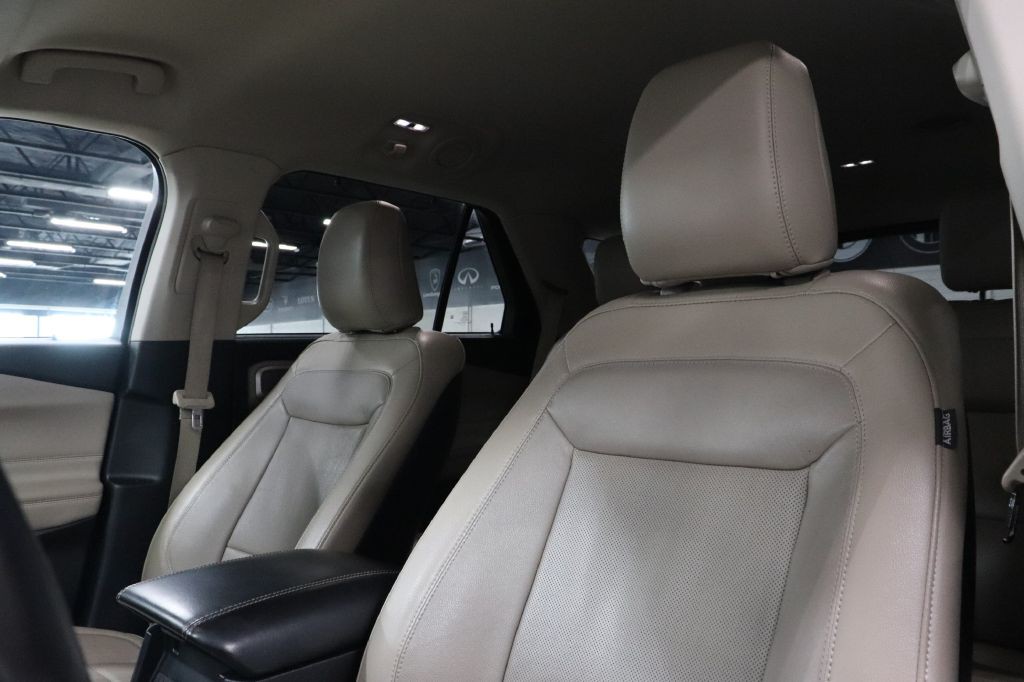 2020 Ford Explorer Image 11