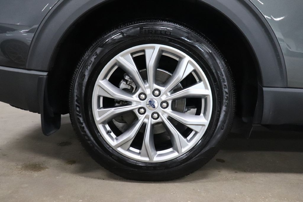 2020 Ford Explorer Image 38