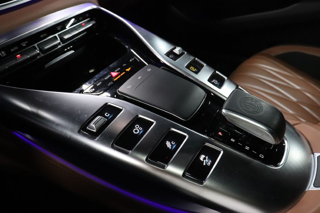 2020 Mercedes-Benz AMG GT Image 16