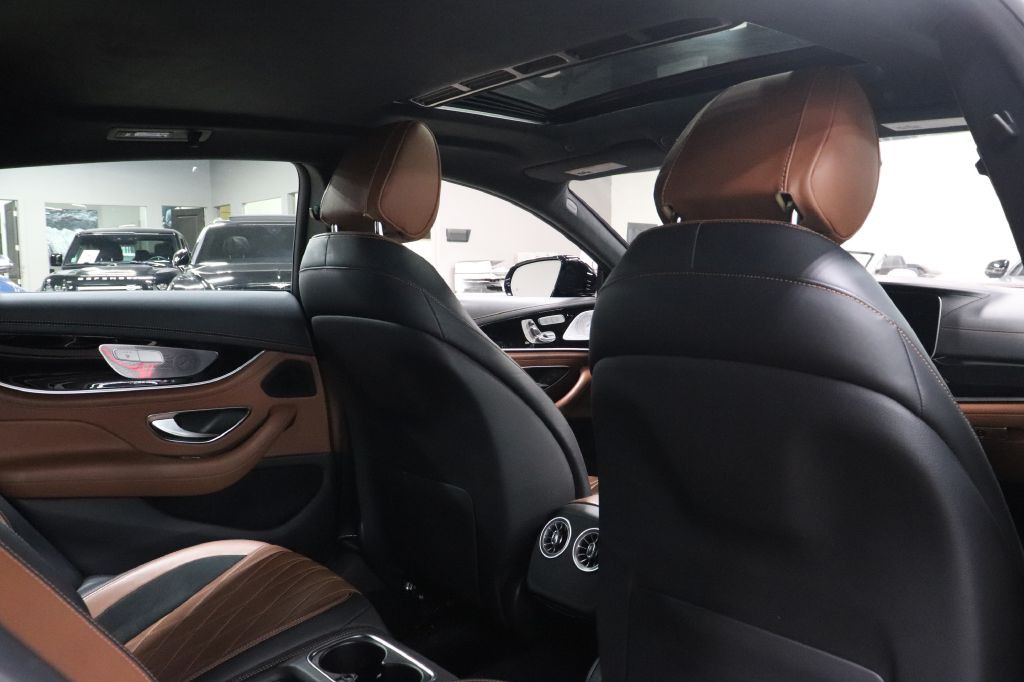 2020 Mercedes-Benz AMG GT Image 27