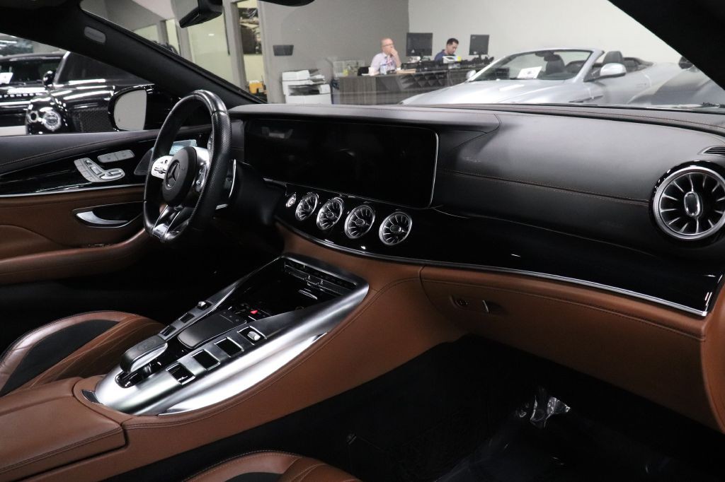 2020 Mercedes-Benz AMG GT Image 30