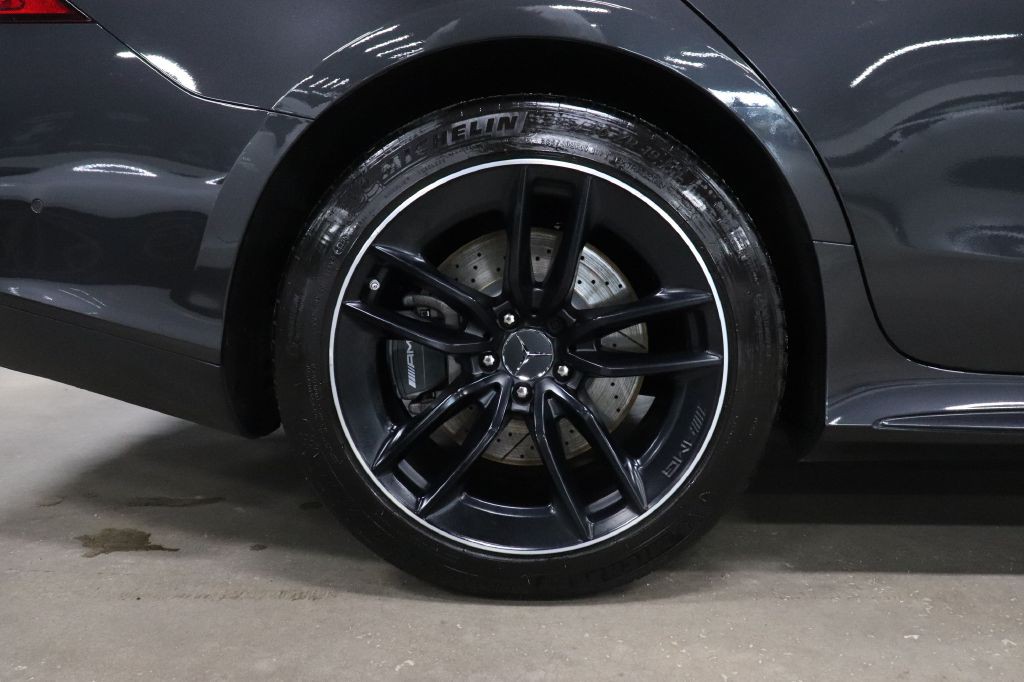 2020 Mercedes-Benz AMG GT Image 35